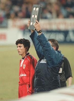 La Perla, José Antonio Reyes, se marcha del Sevilla FC