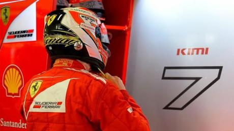 Ferrari es lapidada a base de críticas, mientras que Raikkonen está en el punto de mira