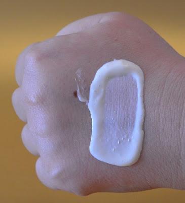 “Sun Expertise – Dry Touch SPF50” de SKEYNDOR – una nueva forma de entender la protección solar