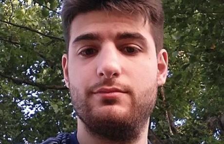 Uruguay. Ataque homofóbico a un joven en transporte público. Iván1