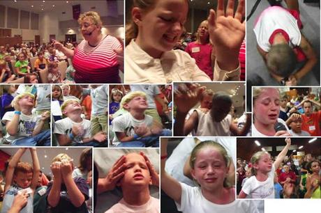 F de fundamentalismo