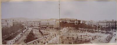 Foto hecha por el año 1900 en la Plaza Catalunya