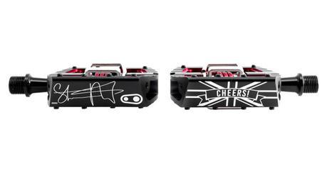 Crank Brothers presenta la edición limitada Mallet DH Steve Peat Signature