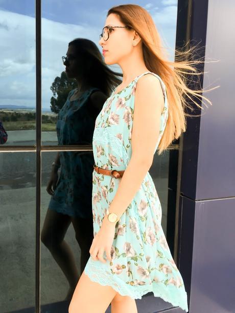 GREENISH BLUE GREENISH BLUE