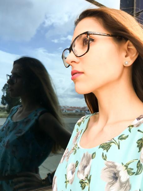 GREENISH BLUE GREENISH BLUE