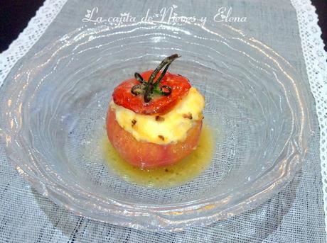 Tomate relleno de gambas con jugo de espumoso de parmesano de Martín Berasategui