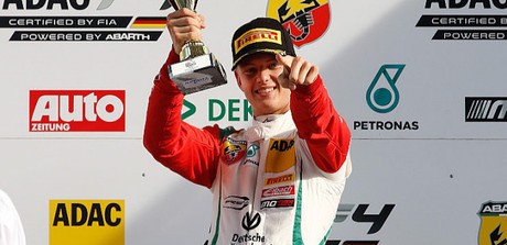Mick Schumacher gana la segunda carrera en Lausitzring y alcanza su tercer triunfo de la temporada