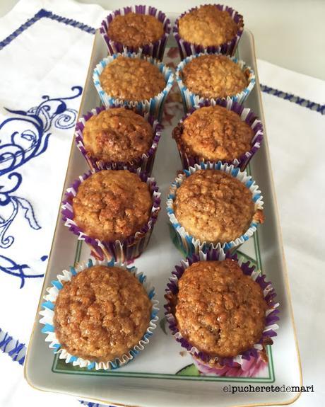 MAGDALENAS DE AVENA, NUECES Y MIEL MAGDALENAS DE AVENA, NUECES Y MIEL