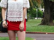 Outfit hombros aire minifalda