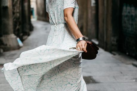 Long_Dress-HM_Leather_Bag-Maje_Sandals-Outfit-Primavera_Sound-Collage_Vintage-Street_Style-17