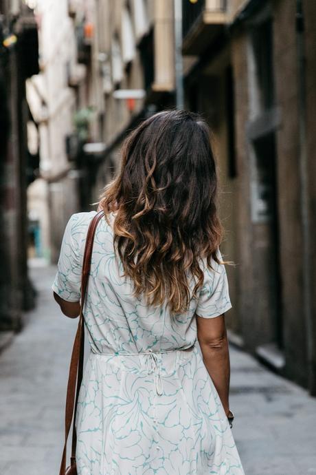 Long_Dress-HM_Leather_Bag-Maje_Sandals-Outfit-Primavera_Sound-Collage_Vintage-Street_Style-24