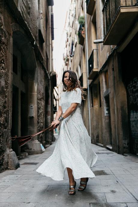 Long_Dress-HM_Leather_Bag-Maje_Sandals-Outfit-Primavera_Sound-Collage_Vintage-Street_Style-33