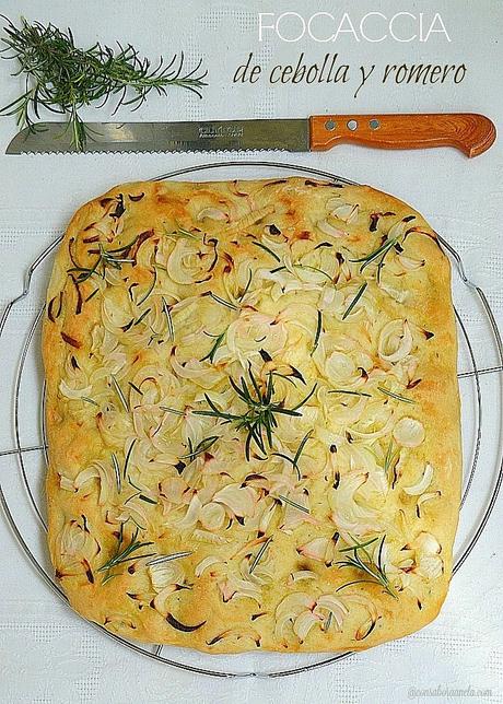 Focaccia de cebolla y romero