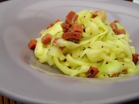 FALSOS TALLARINES DE CALABACÍN FALSOS TALLARINES DE CALABACÍN