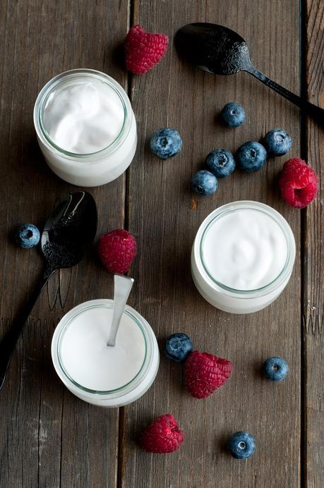 Yogur de coco cremoso, sin lácteos Yogur de coco cremoso, sin lácteos