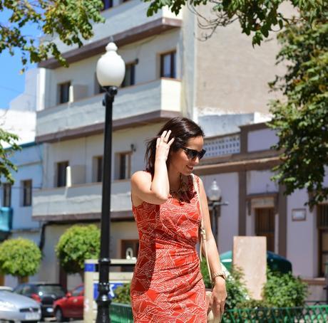 red-dress-outfit-street-style