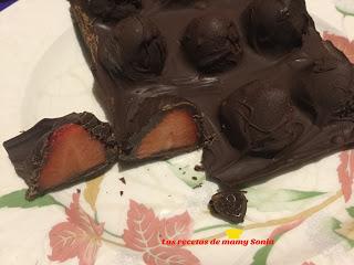 TABLETA DE CHOCOLATE CON FRESAS A MI ESTILO PARA MI YERNO