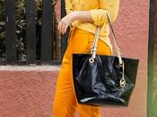 Looks Combinando mostaza!