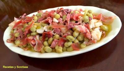 ENSALADA DE HABITAS BABY, PULPO Y JAMON