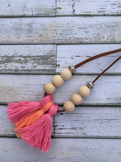 DIY : COLLAR CON BORLAS