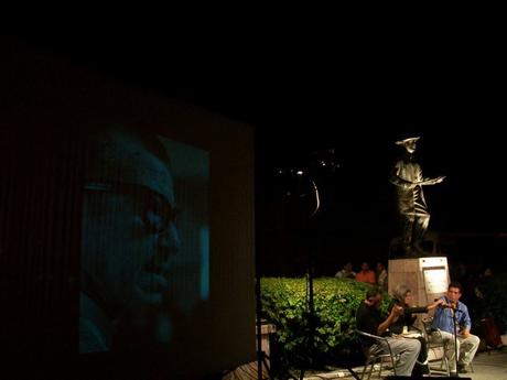 #Cuba #Manzanillo se viste de poesía… Un sorbo de cultura