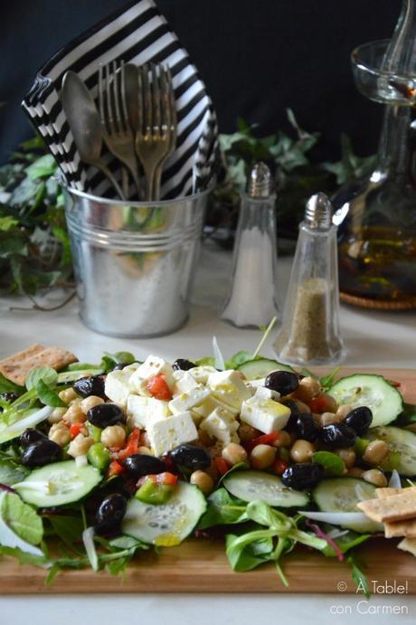 Ensalada Griega con Garbanzos