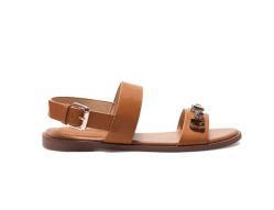 Sandalias marrones de Lefties (17,99 €).