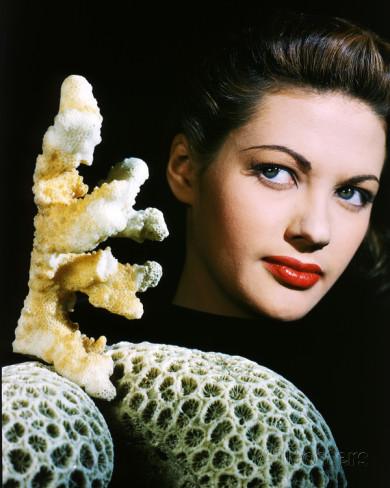 YVONNE DE CARLO (1922-1997)