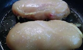 Pechuga de Pollo Rellena de Tortilla de Cebolla y Bacon