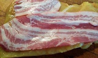 Pechuga de Pollo Rellena de Tortilla de Cebolla y Bacon