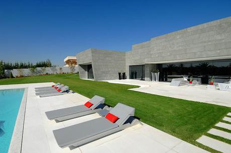 LA COLECCIÓN REST-ALMA DE A-CERO PARA VONDOM CUMPLE 5 AÑOS A-cero Projects