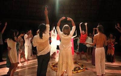 Ceremonia de Cacao y Círculo de Cantos,música y danza libre con Cynthiay Ale