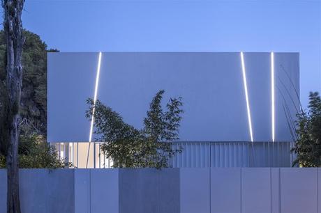 Casa Minimalista Gallery House