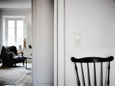 estilo nórdico espacios diferentes con color decoración interiores contrastes con color cocinas pequeñas cocinas nórdicas cocinas azules cocina comedor blog decoración nórdica Azul petroleo en la cocina 