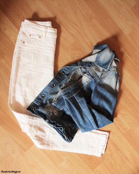 Como combinar pantalones blancos