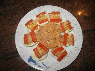 HUEVOS RELLENOS DE SURIMI