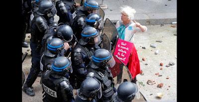 Los sindicatos llaman al boicot a la Eurocopa de Francia si Hollande no retira la reforma laboral.