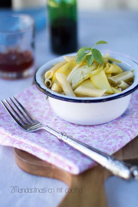 como preparar ensalada de macarrones con manzana e hinojo