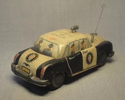 Patrullero de chapa a fricción