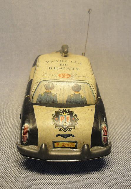 Patrullero de chapa a fricción