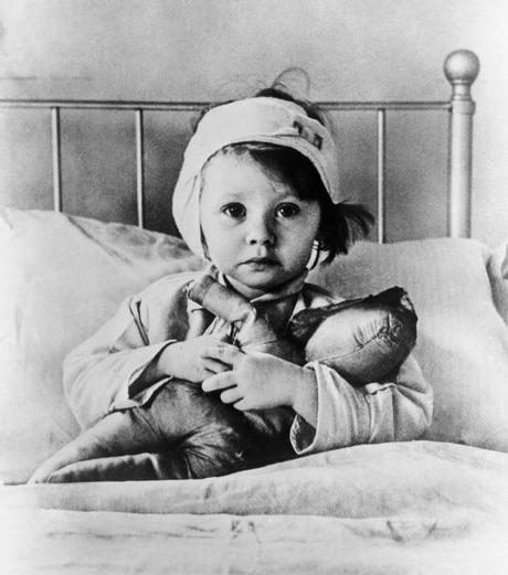 Cecil Beaton Eileen Dunne Aged Three Sits In