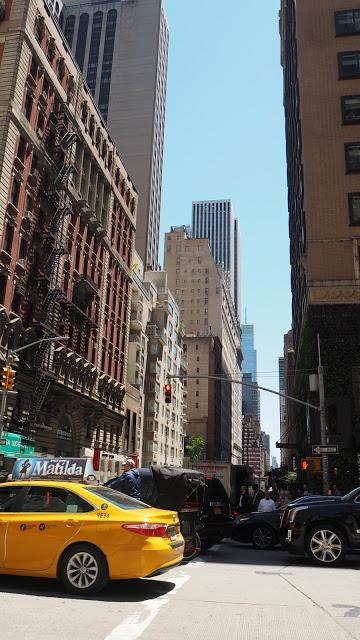 NEW YORK DAY I | Stripes and Dots