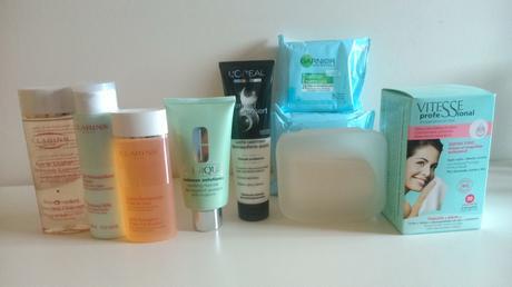 Limpiar, desmaquillar y tónificar. Importancia de una rutina. Limpiar, desmaquillar y tónificar. Importancia de una rutina.