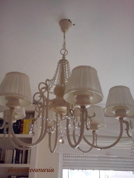 ♥ ♥ ♥ LAMPARA TRANSFORMADA CON PANTALLAS