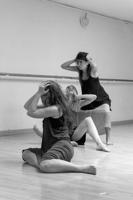 PERFORMANCE: Pérdida, espanto, vacío y anhelo PERFORMANCE: Pérdida, espanto, vacío y anhelo