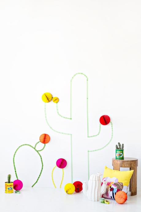 2 IDEAS DIY para decorar con pompones de nido de abeja!