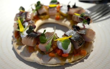 Coca de sardinas: restaurante random