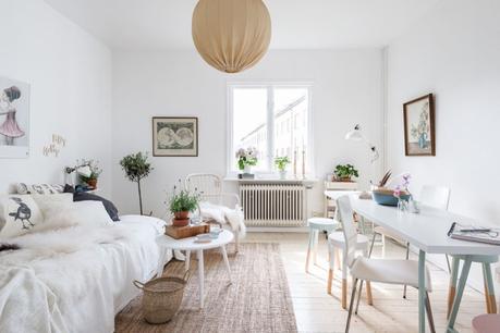 Plantas en el dormitorio estilo nórdico escandinavo decorar con plantas flores decoración pisos pequeños decoración dormitorio decoración comedor decoración colores claros blog decoración nórdica 