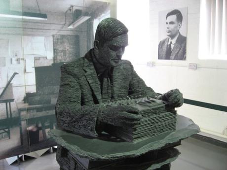 1200px-Alan_Turing-1024x768.jpg