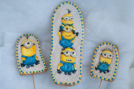 COOKIE CAKE MINIONS